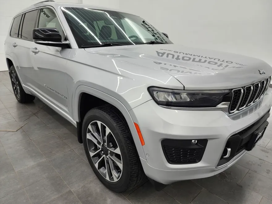 2021 Jeep Grand Cherokee Overland photo 1