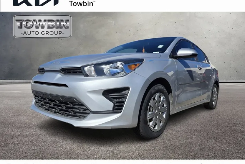 2022 Kia Rio S photo 1