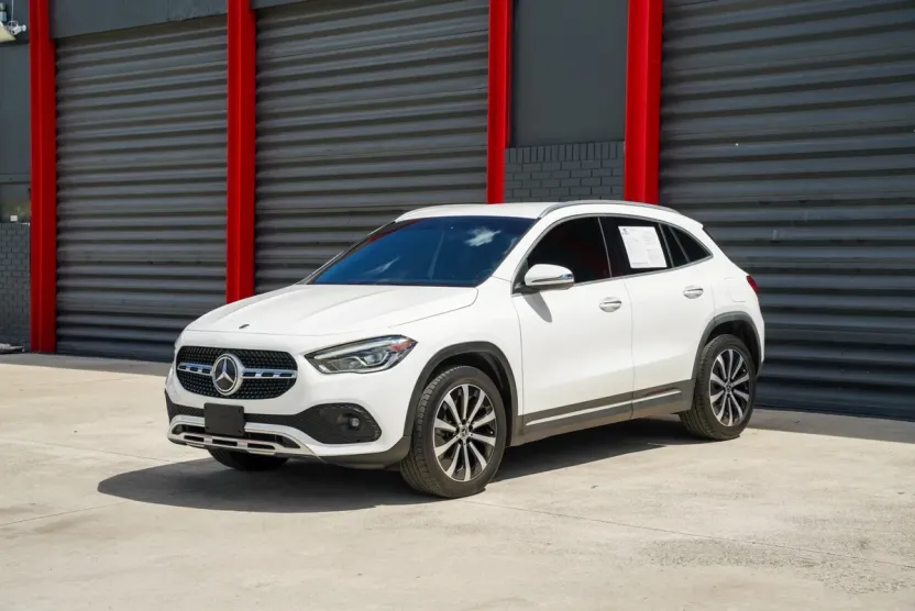 2023 Mercedes Benz GLA 250 4MATIC photo 1