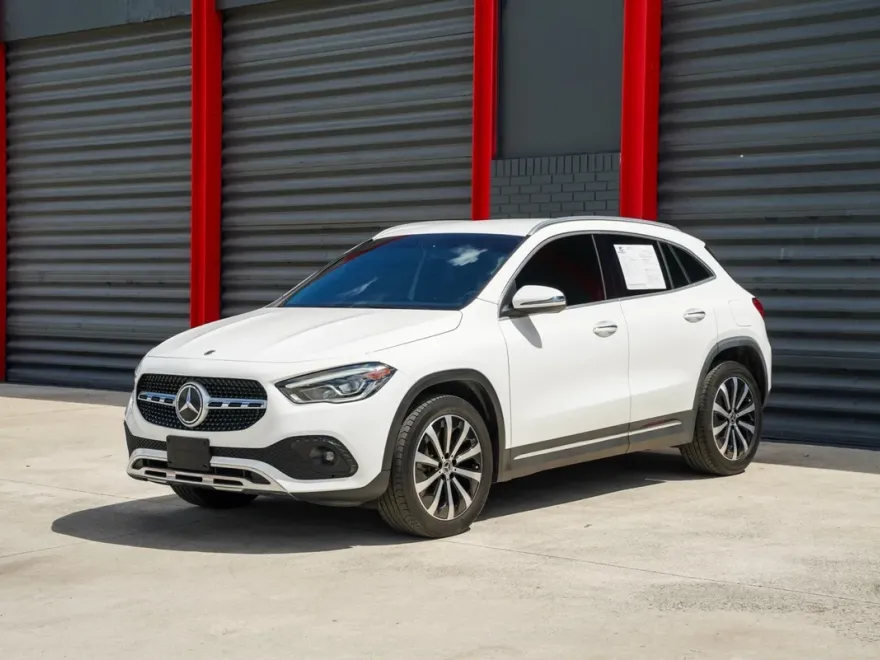 2023 Mercedes Benz GLA 250 4MATIC photo 1