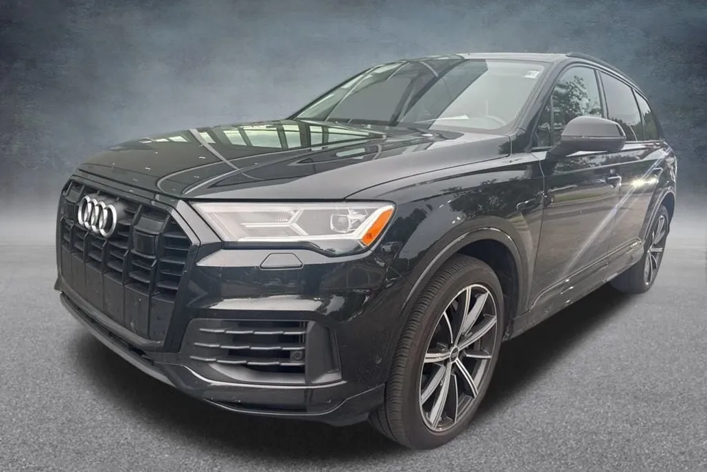 2022 Audi Q7 55 Premium Plus photo 1