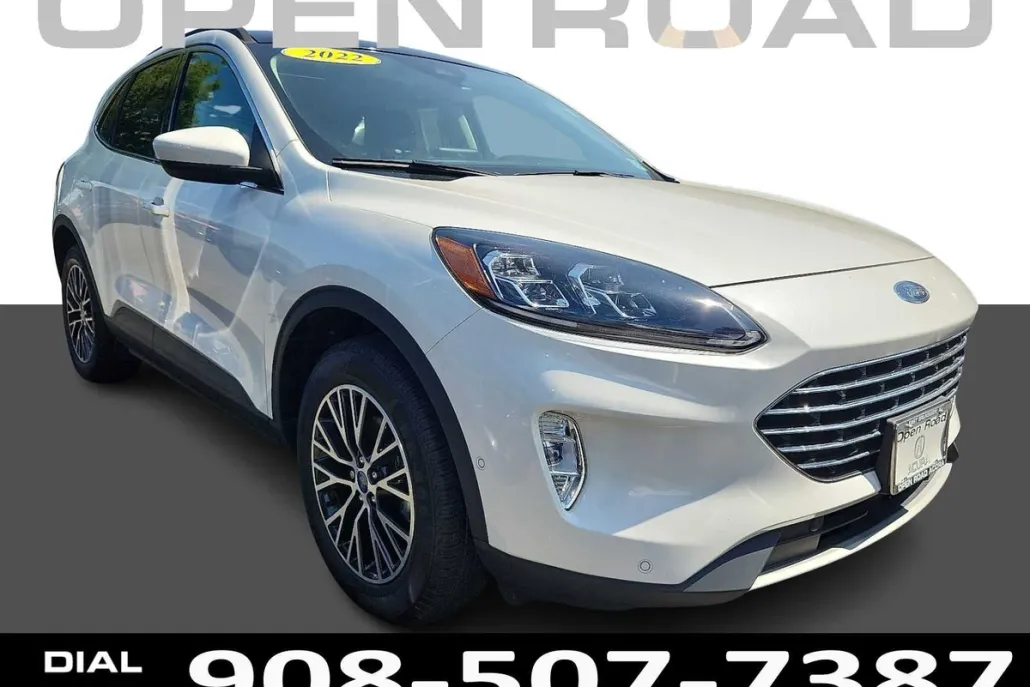 2022 Ford Escape Titanium Plug-In Hybrid photo 1