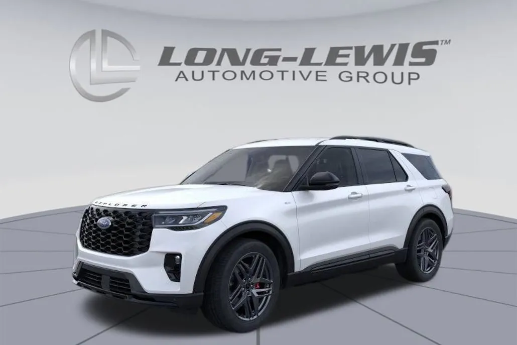 2025 Ford Explorer ST-Line photo 1