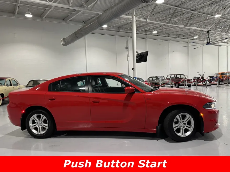 2021 Dodge Charger SXT photo 1