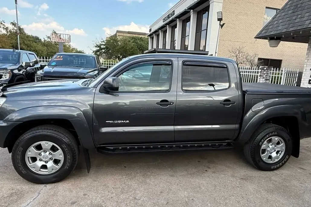 2015 Toyota Tacoma Double Cab photo 1