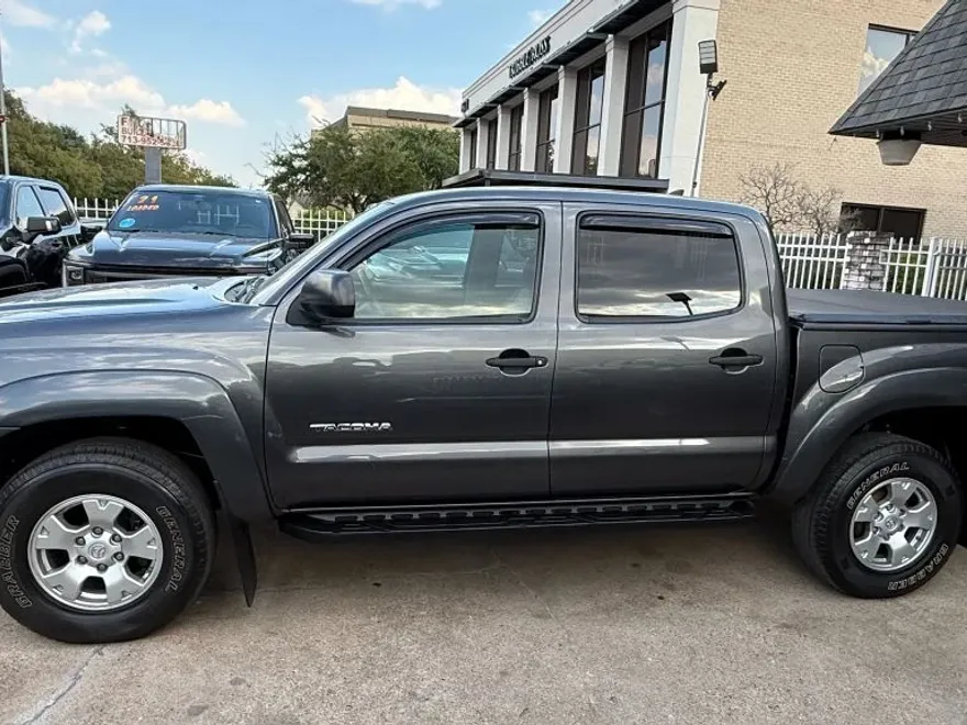 2015 Toyota Tacoma Double Cab photo 1