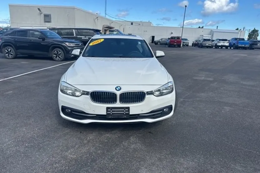 2017 Bmw 330e 3-Series photo 1