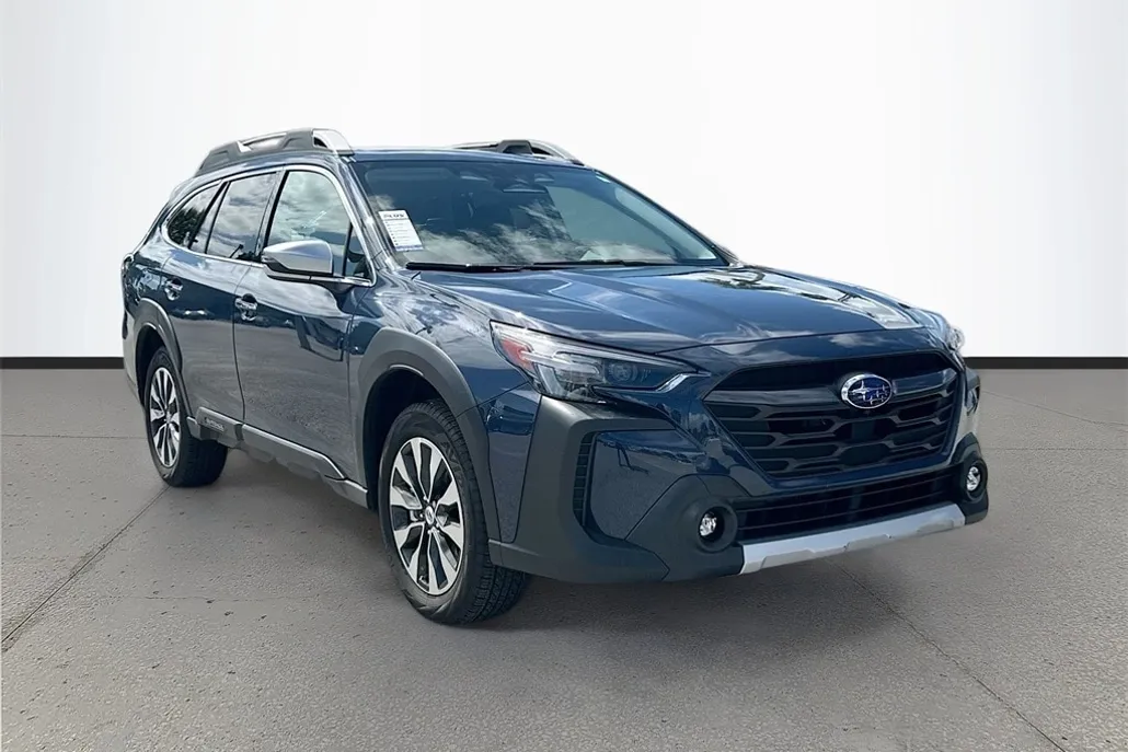 2023 Subaru Outback Touring photo 1