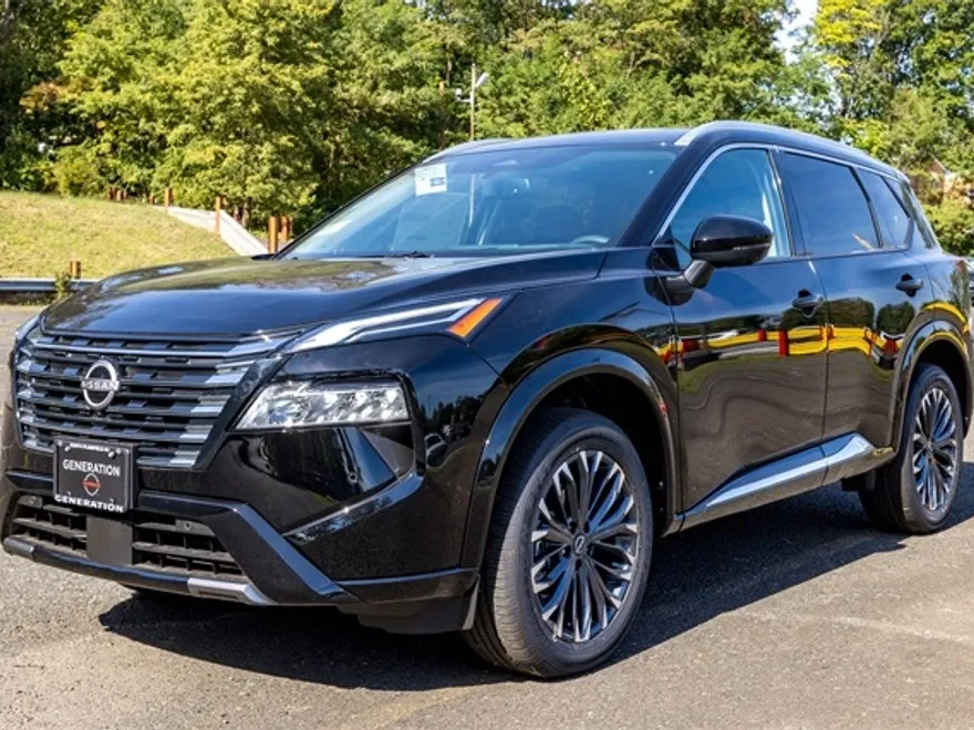 2026 Nissan Rogue Platinum photo 1