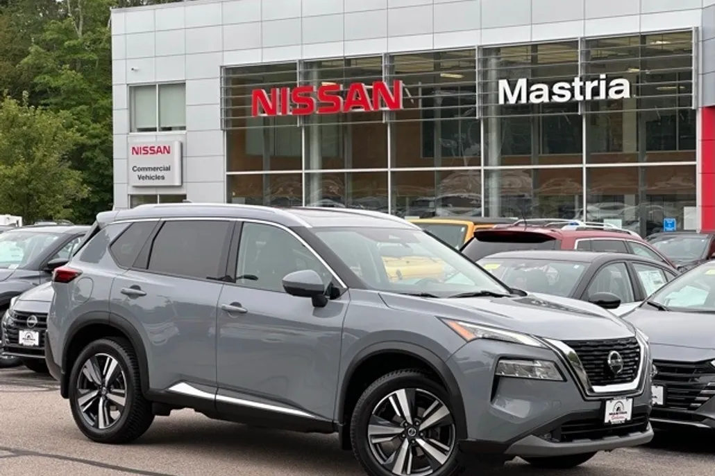 2021 Nissan Rogue SL photo 1