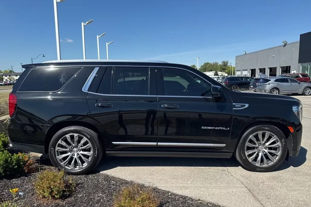 2021 Gmc Yukon Denali photo 1