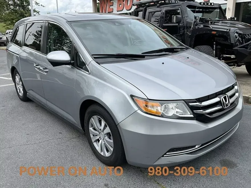 2016 Honda Odyssey EX-L photo 1