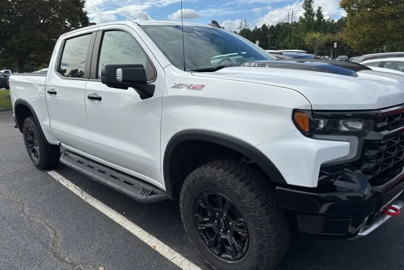 2022 Chevrolet Silverado 1500 ZR2 photo 1