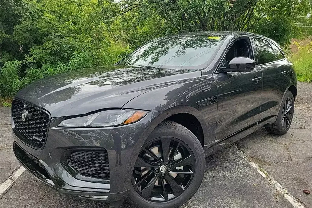 2025 Jaguar F-PACE P250 R-Dynamic S photo 1