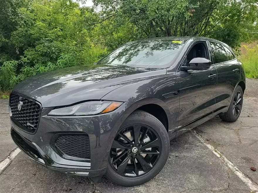 2025 Jaguar F-PACE P250 R-Dynamic S photo 1