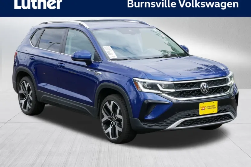 2022 Volkswagen Taos SEL photo 1