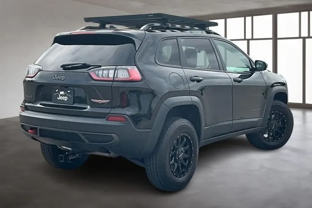 2020 Jeep Cherokee Trailhawk photo 1
