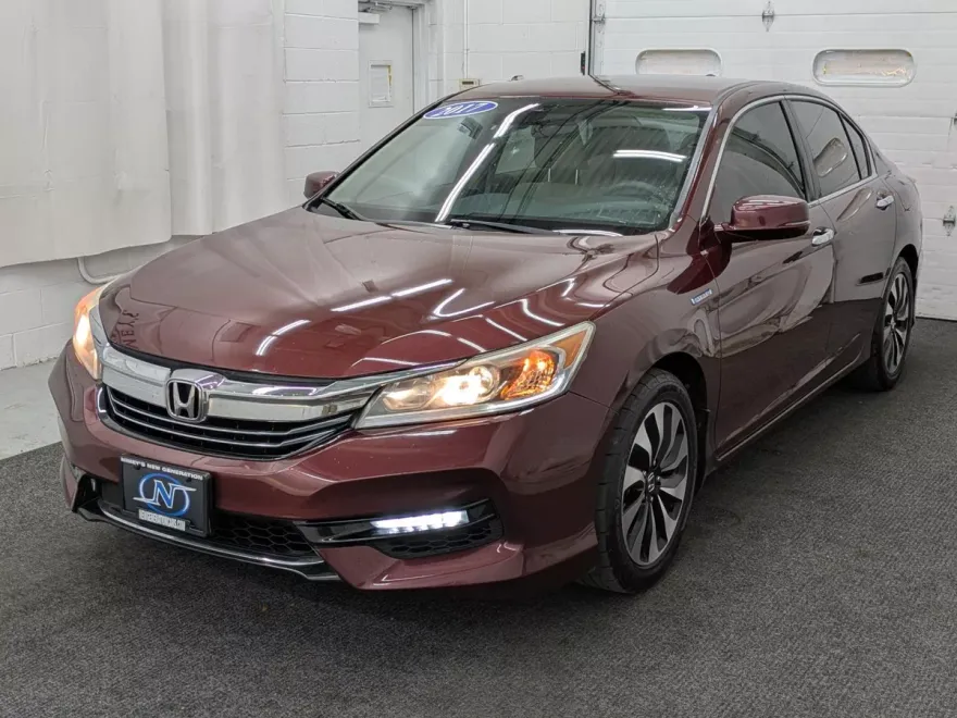 2017 Honda Accord Hybrid photo 1