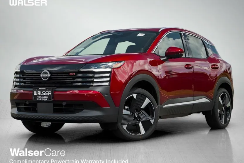 2025 Nissan Kicks SR photo 1