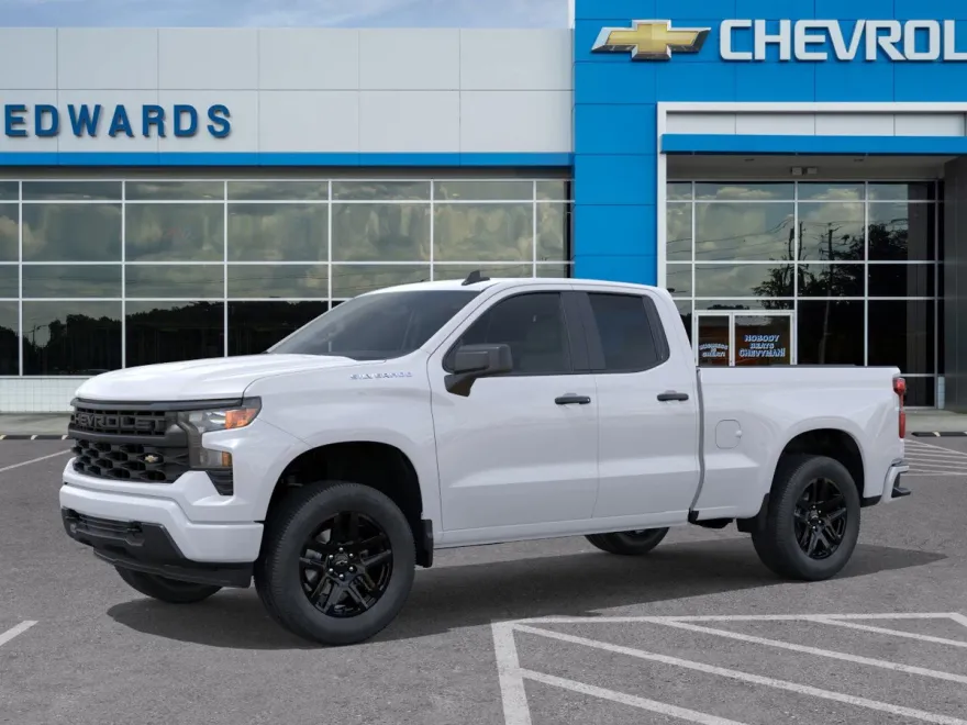 2026 Chevrolet Silverado Custom photo 1