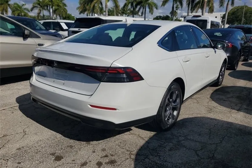2023 Honda Accord EX photo 1