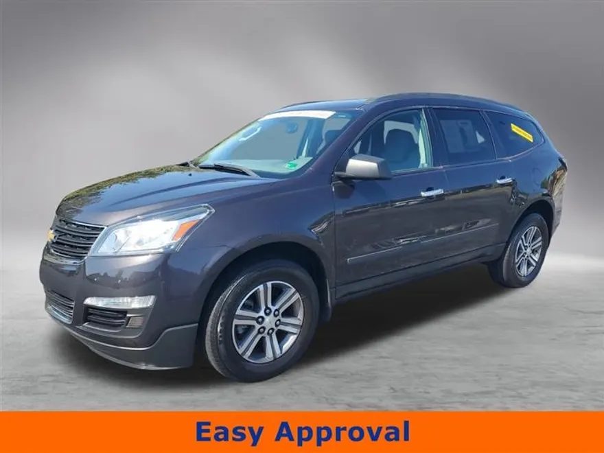 2017 Chevrolet Traverse LS photo 1