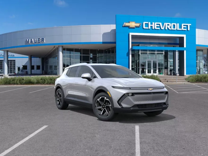 2026 Chevrolet Equinox EV 1LT photo 1