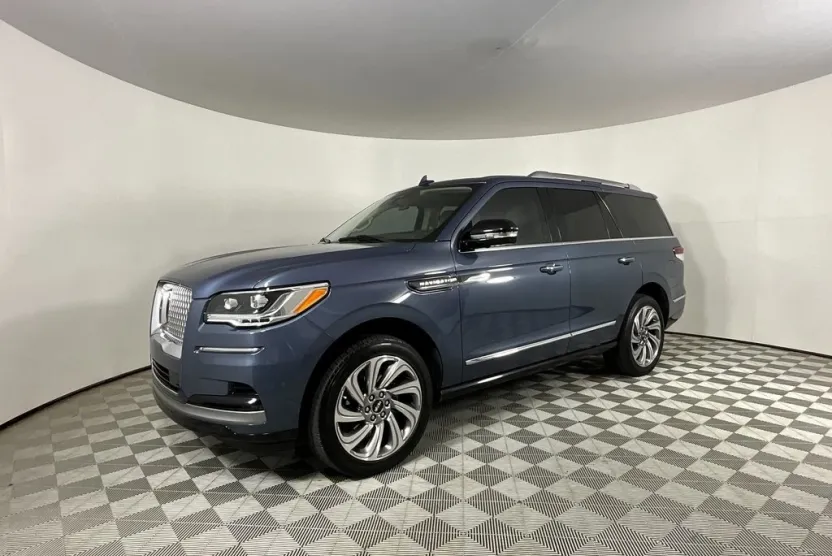2023 Lincoln Navigator Reserve photo 1