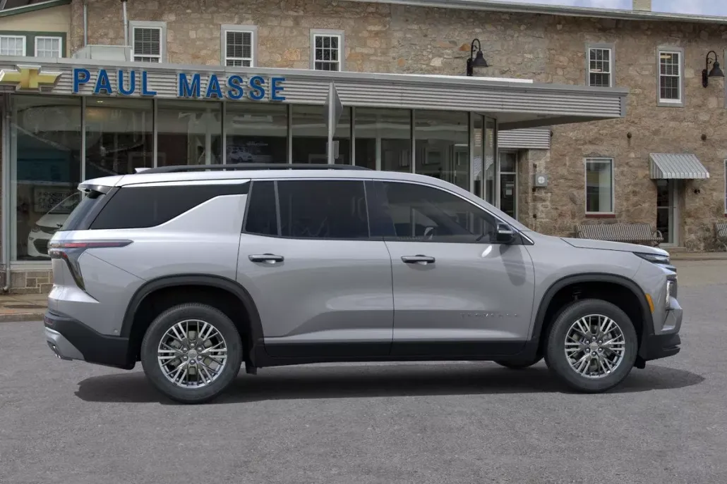 2026 Chevrolet Traverse photo 1