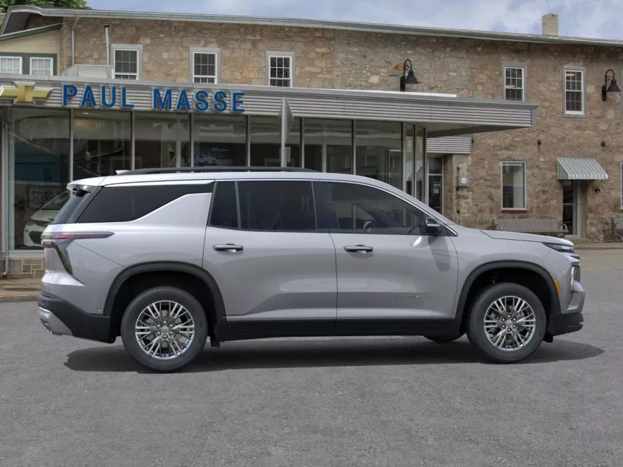 2026 Chevrolet Traverse photo 1