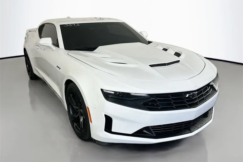 2020 Chevrolet Camaro LT1 photo 1