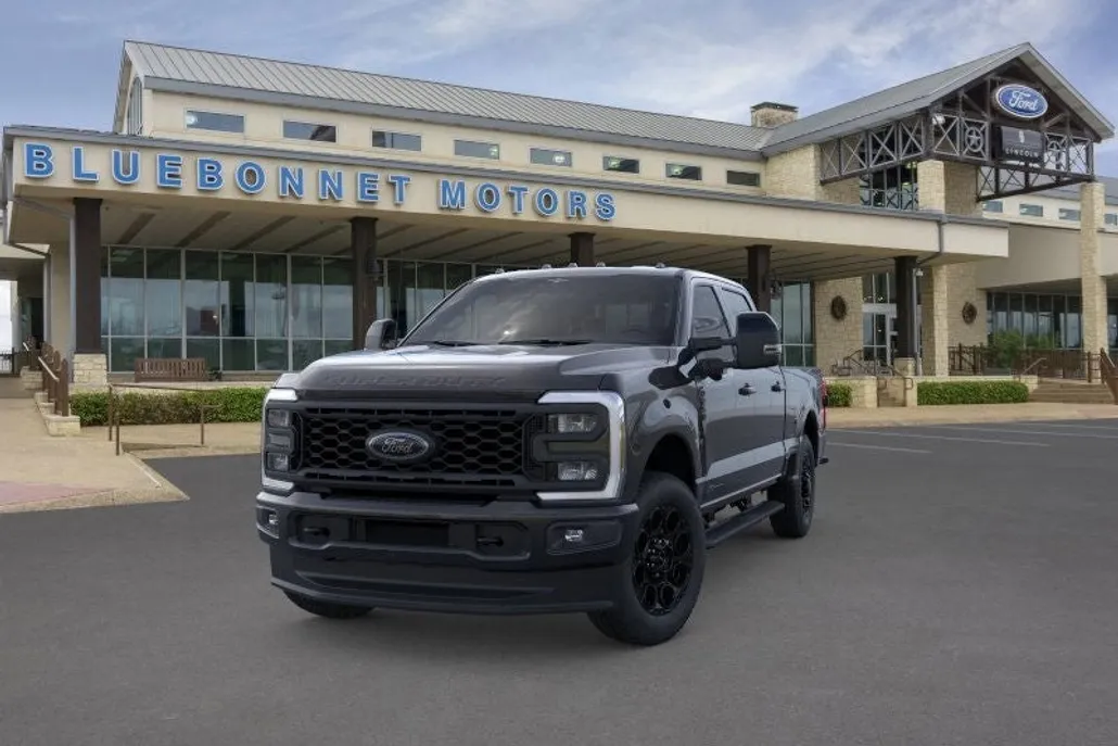 2025 Ford F-250 Lariat photo 1