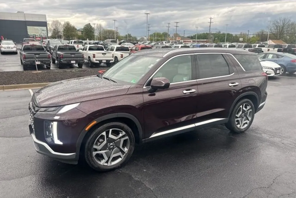 2024 Hyundai Palisade Limited photo 1