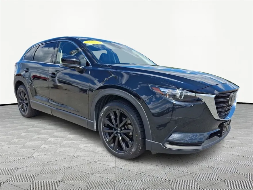 2023 Mazda CX-9 Touring photo 1