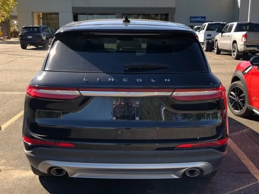 2023 Lincoln Corsair Standard photo 1