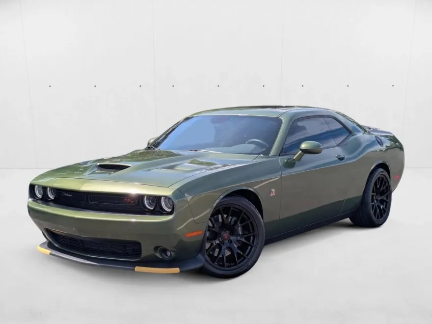 2019 Dodge Challenger R/T Scat Pack photo 1