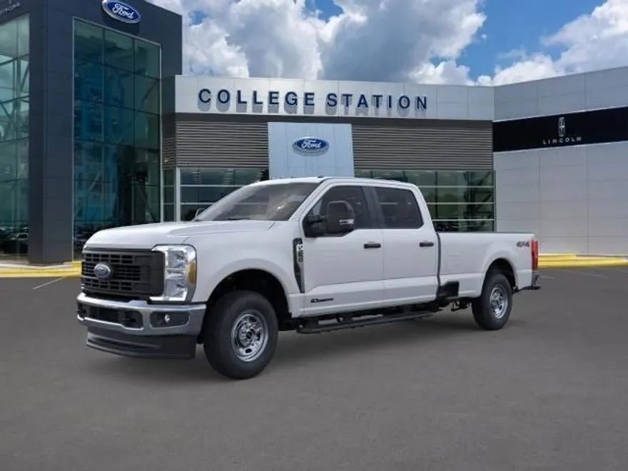 2025 Ford F-250 photo 1