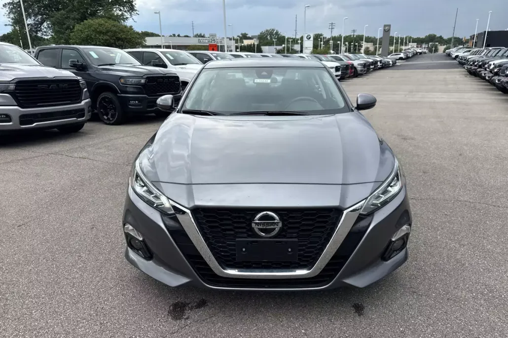 2022 Nissan Altima 2.5 SL photo 1