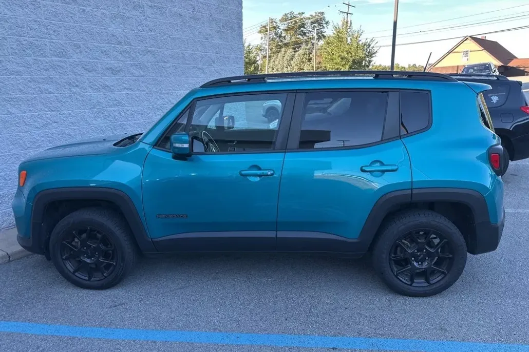 2020 Jeep Renegade Altitude photo 1