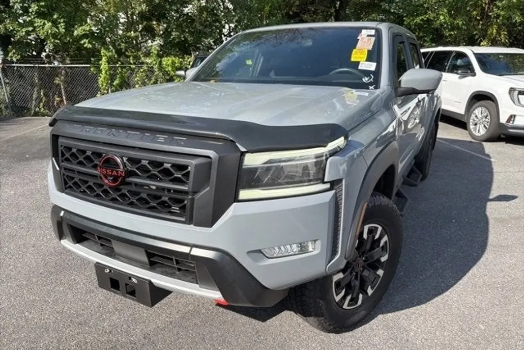2023 Nissan Frontier PRO-4X photo 1