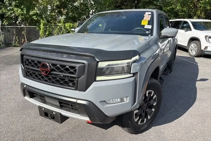 2023 Nissan Frontier PRO-4X photo 1