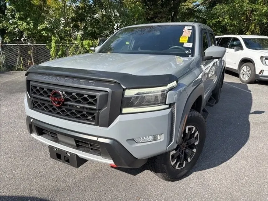 2023 Nissan Frontier PRO-4X photo 1