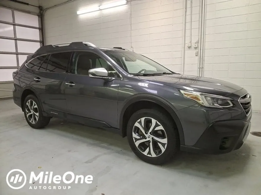 2021 Subaru Outback Touring photo 1