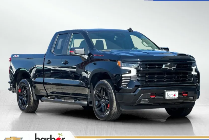 2025 Chevrolet Silverado RST photo 1