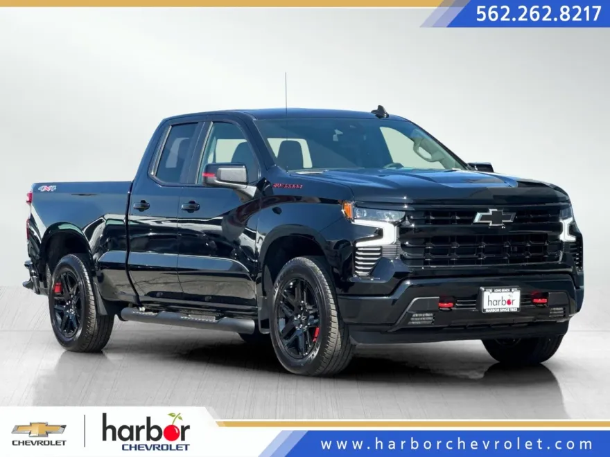 2025 Chevrolet Silverado RST photo 1