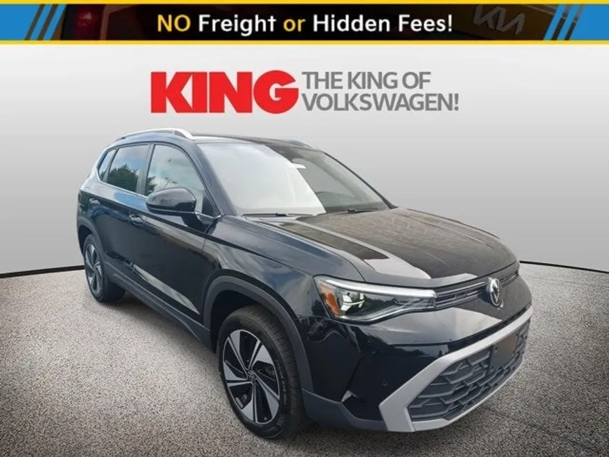 2025 Volkswagen Taos SE photo 1