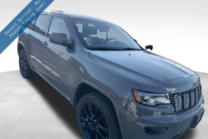 2022 Jeep Cherokee Laredo X photo 1