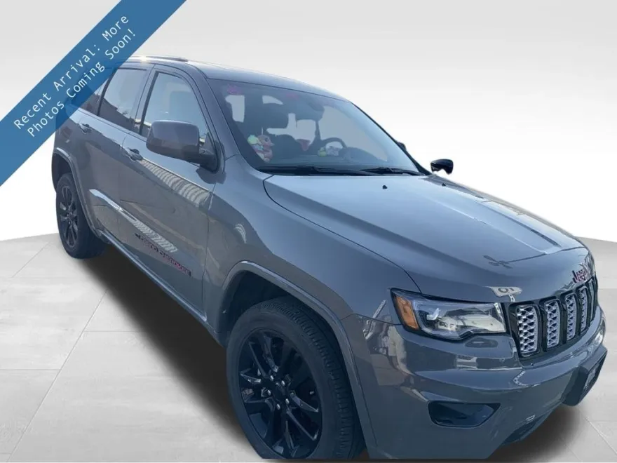 2022 Jeep Cherokee Laredo X photo 1