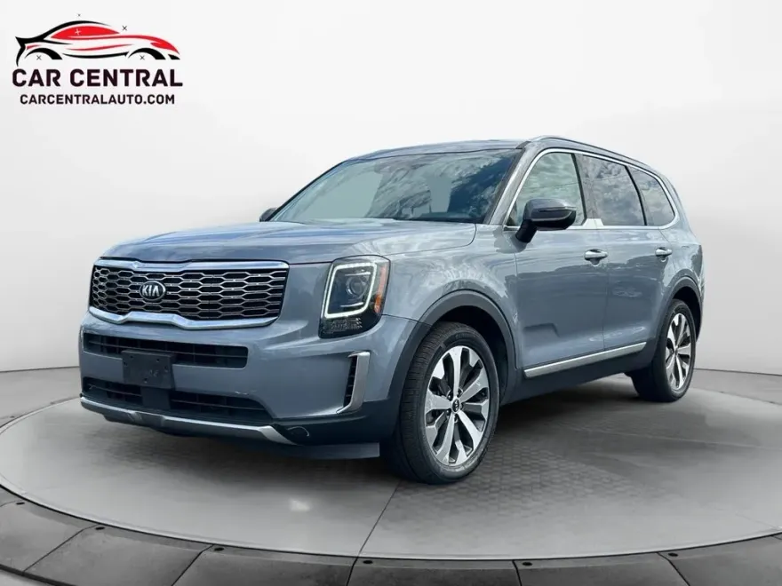 2020 Kia Telluride S photo 1
