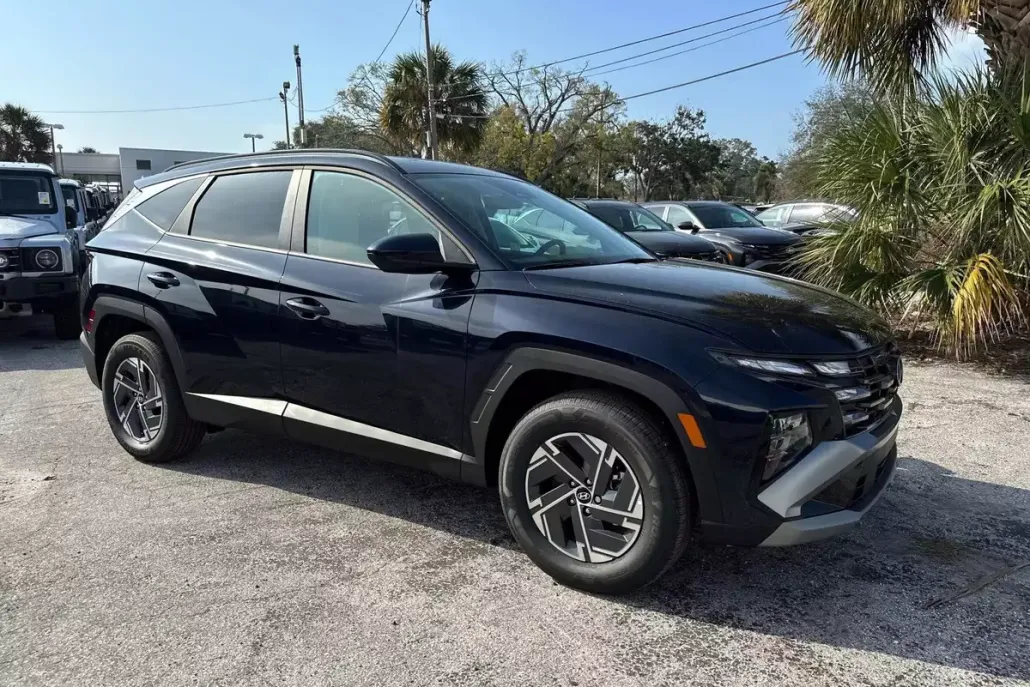 2025 Hyundai Tucson Hybrid Blue photo 1